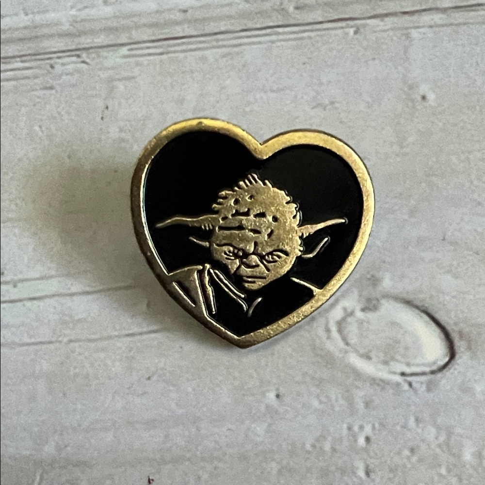 Heart-Shaped Black and Gold Yoda pin